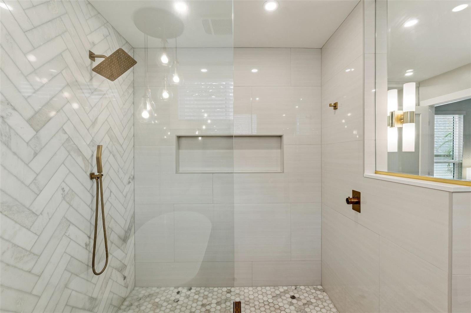 Image 29 of 48 For 129 Laurel Oak Drive