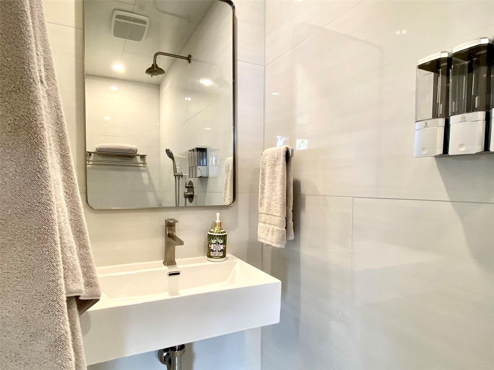 Image 36 of 48 For 129 Laurel Oak Drive