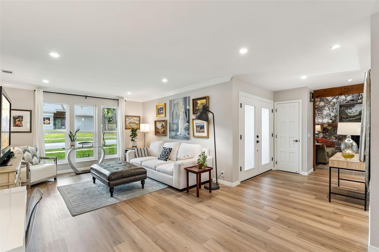 Image 5 of 48 For 129 Laurel Oak Drive