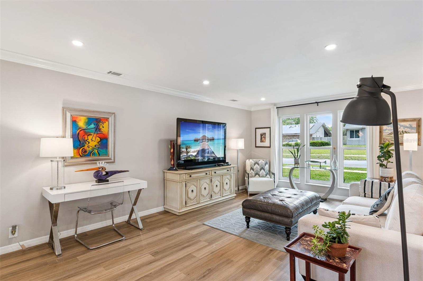 Image 6 of 48 For 129 Laurel Oak Drive