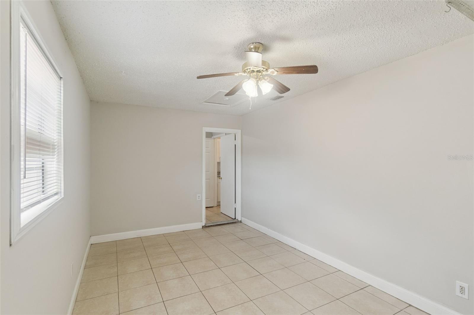 Image 8 of 10 For 2853 Sanford Avenue