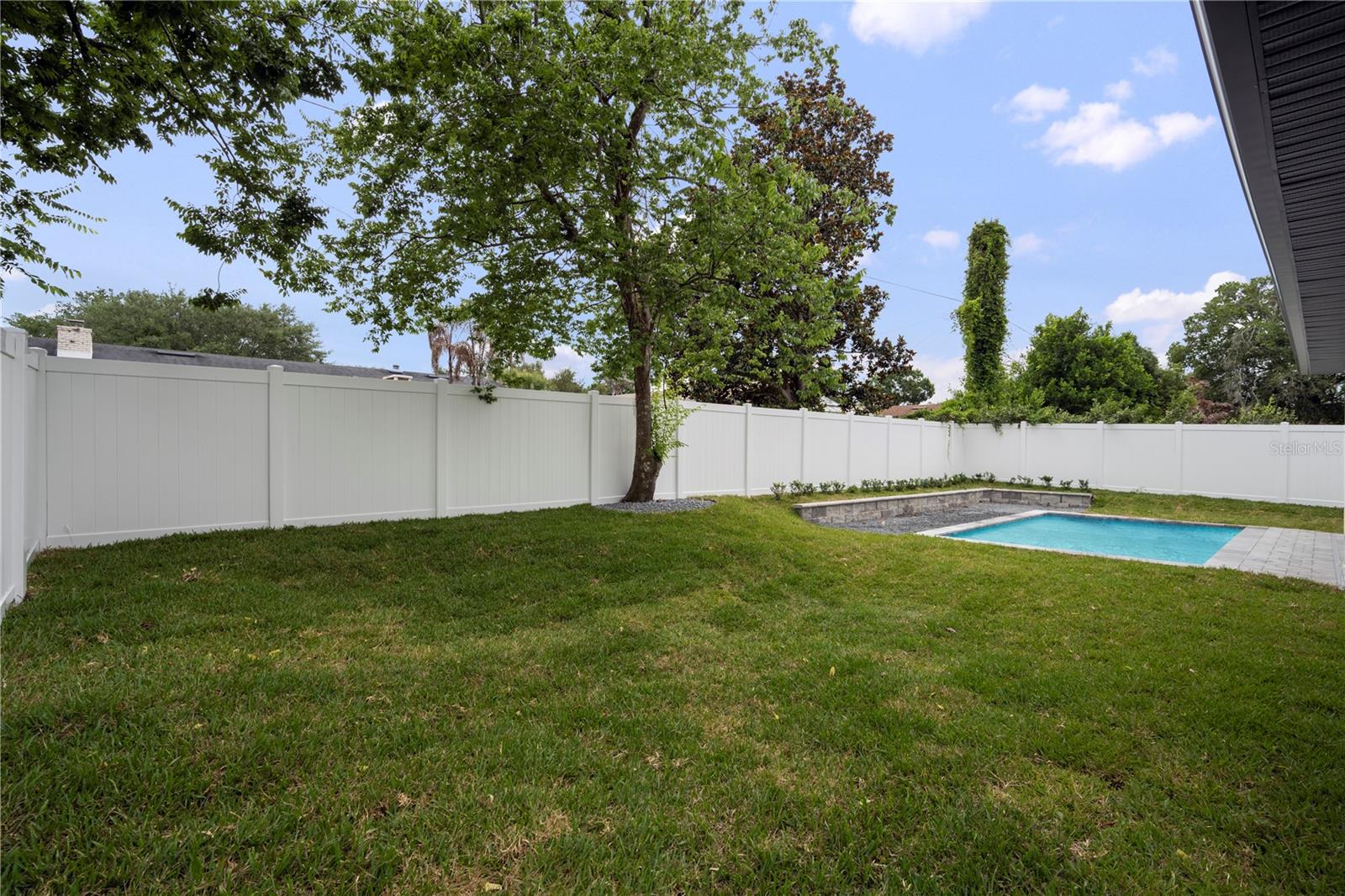 Image 41 of 49 For 2430 Chantilly Avenue