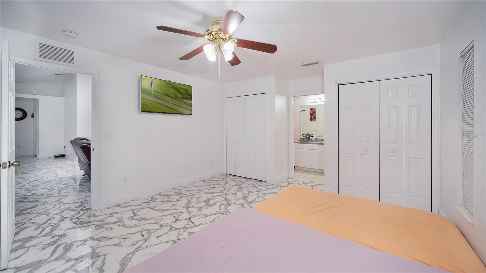 Image 31 of 32 For 4081 14th Avenue Se