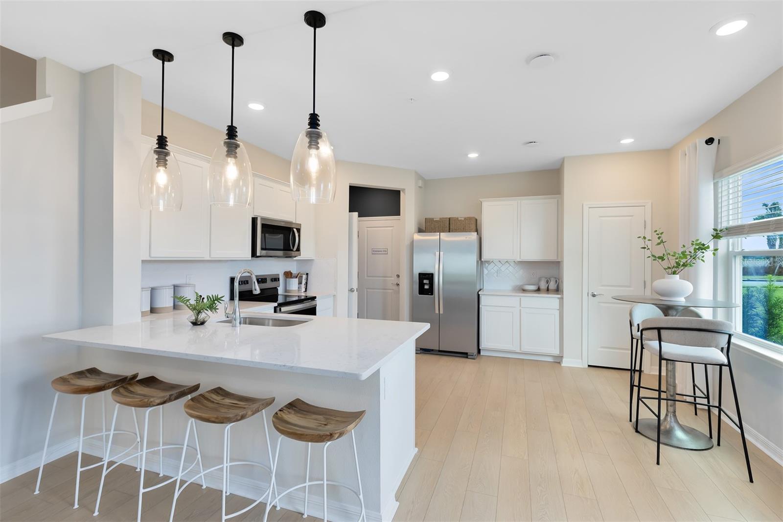 Image 3 of 19 For 4417 Jetty Lane Ne
