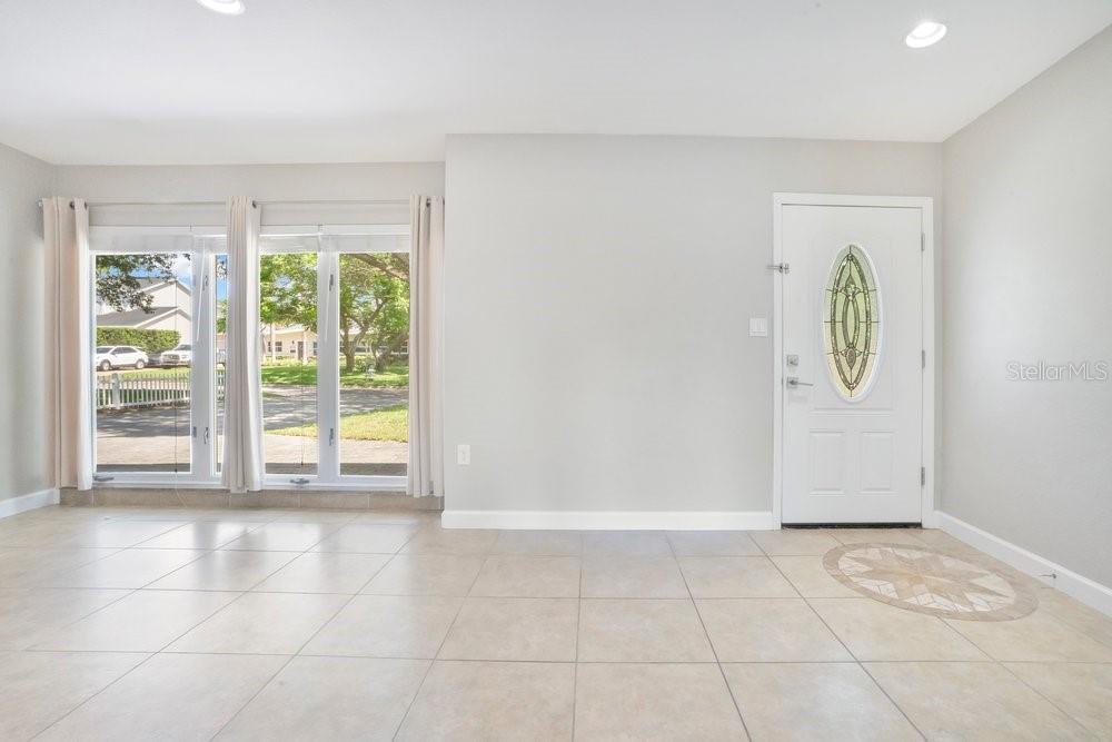 Image 13 of 42 For 1822 Yorkshire Drive