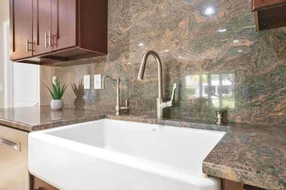 Image 20 of 42 For 1822 Yorkshire Drive