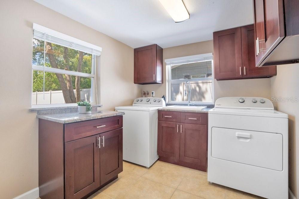 Image 23 of 42 For 1822 Yorkshire Drive