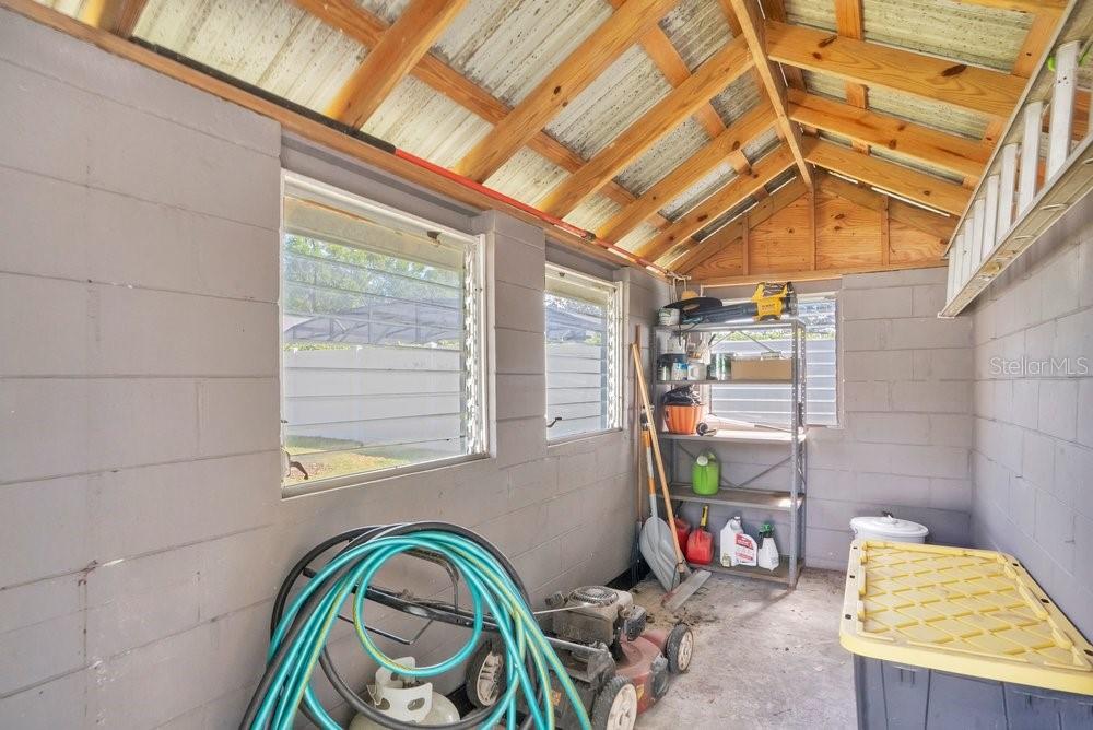 Image 32 of 42 For 1822 Yorkshire Drive