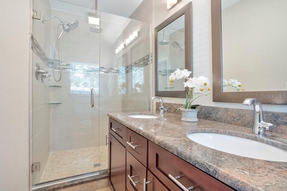 Image 9 of 42 For 1822 Yorkshire Drive