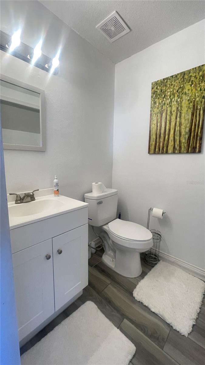 Image 10 of 23 For 1718 Silver Creek Court 102