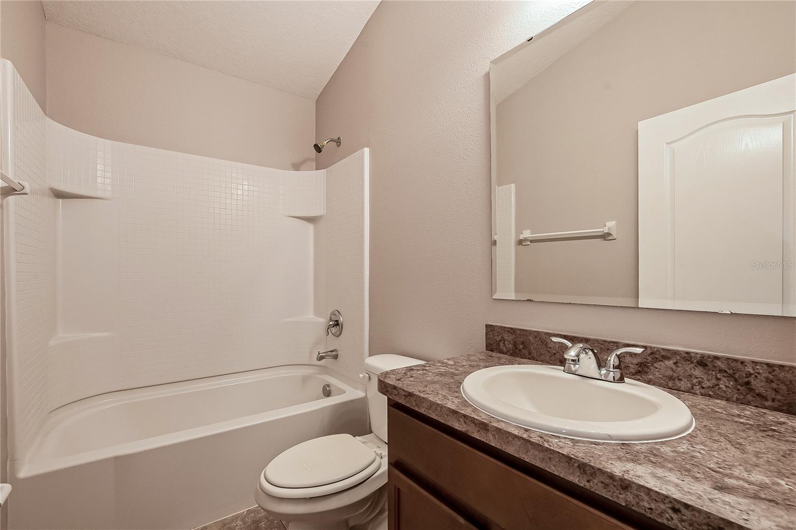 Image 13 of 17 For 1310 Windsor Lake Circle