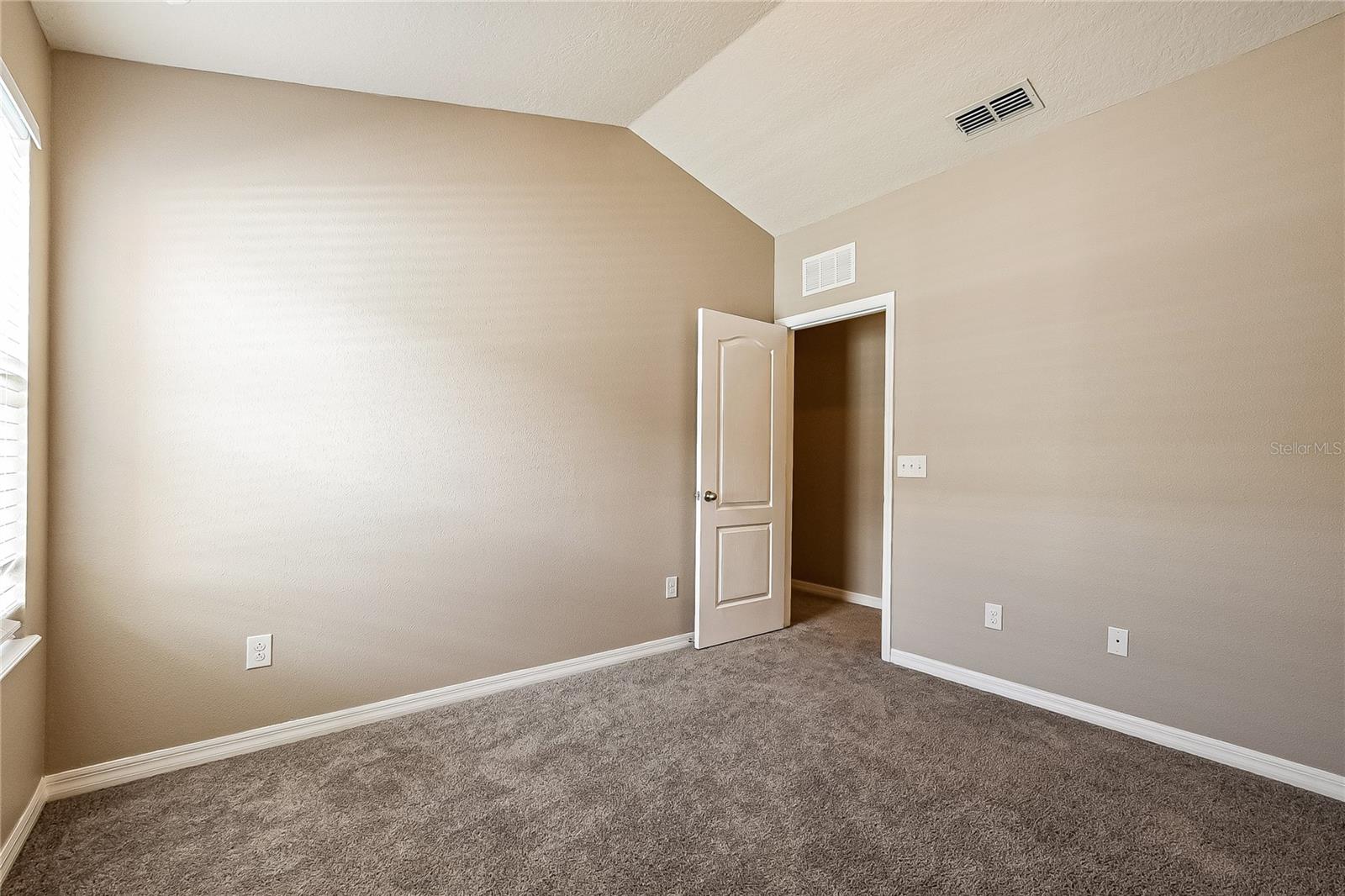 Image 16 of 17 For 1310 Windsor Lake Circle