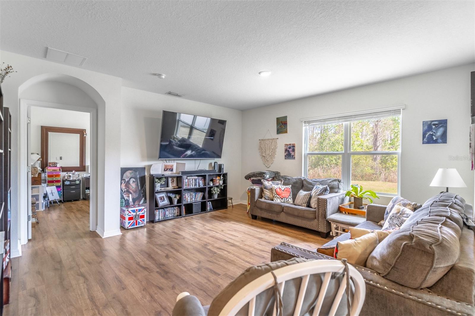 Listing photo id 0 for 1419 Fox Squirrel Drive