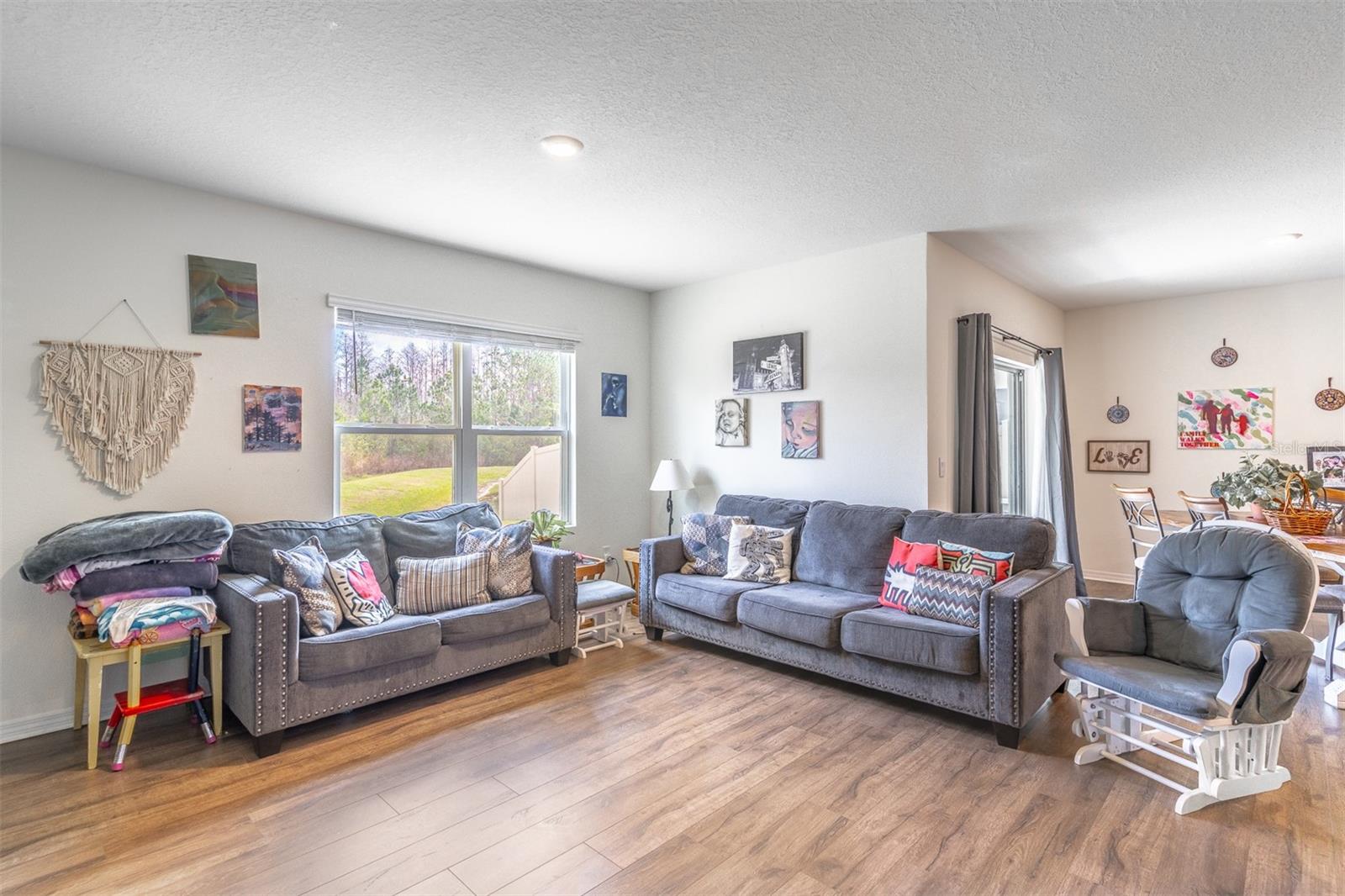 Listing photo id 1 for 1419 Fox Squirrel Drive