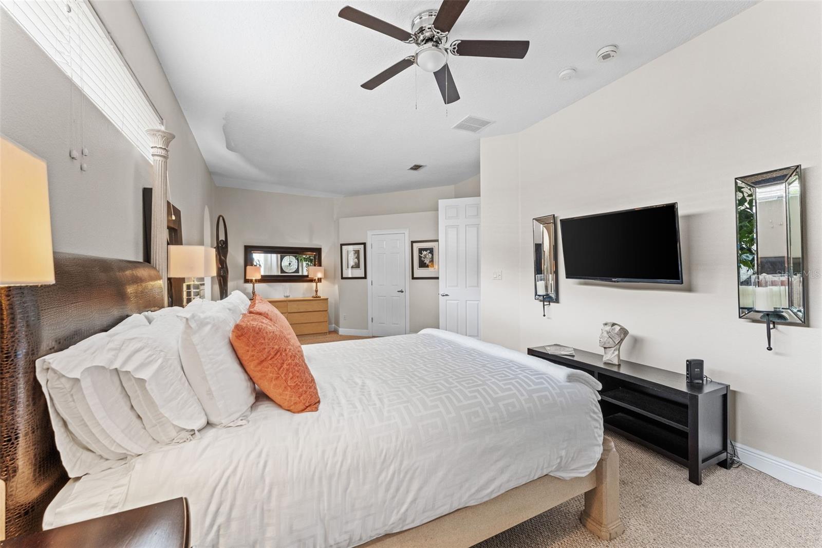 Image 30 of 56 For 1622 Conway Isle Circle