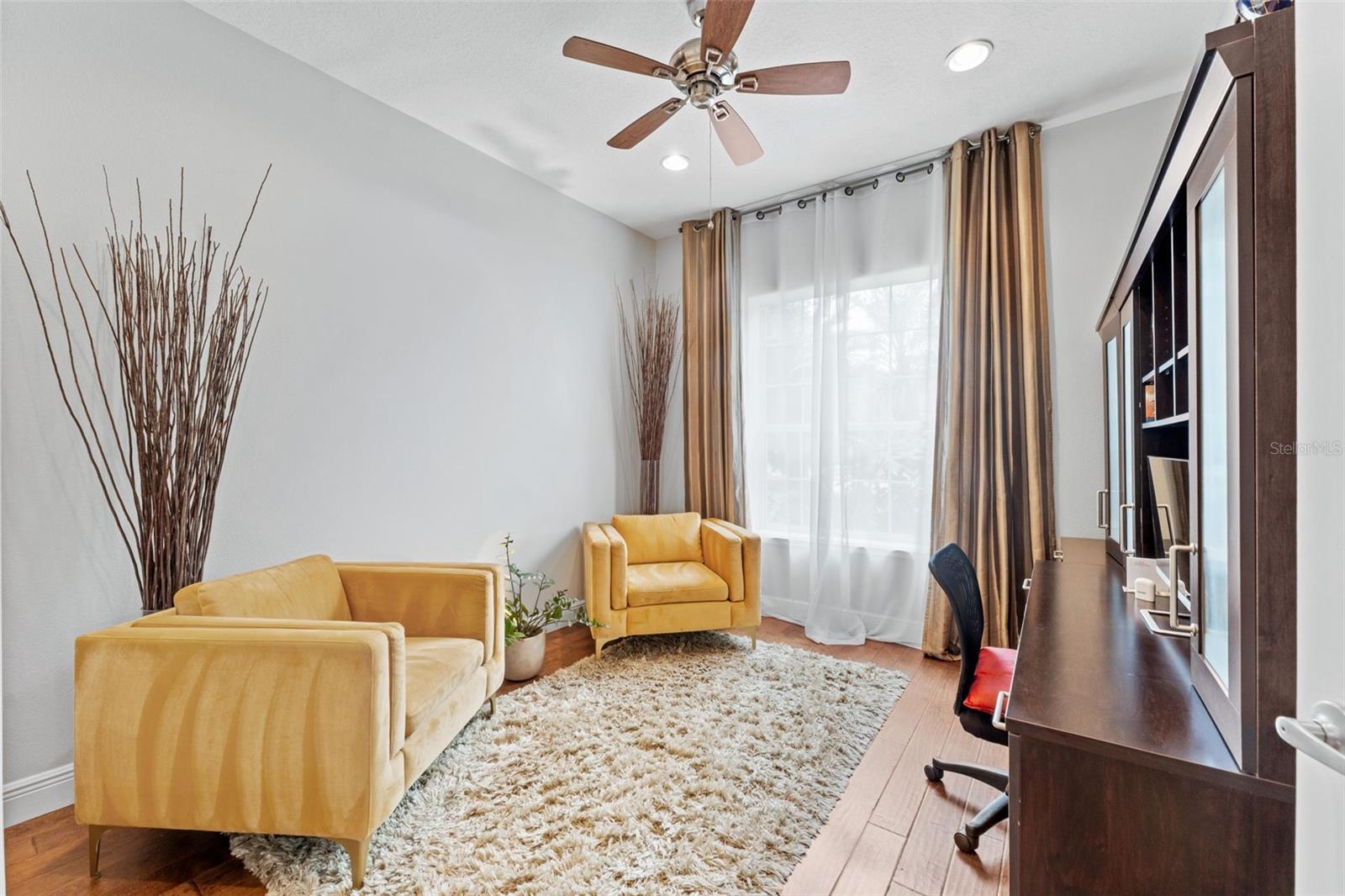 Image 33 of 56 For 1622 Conway Isle Circle