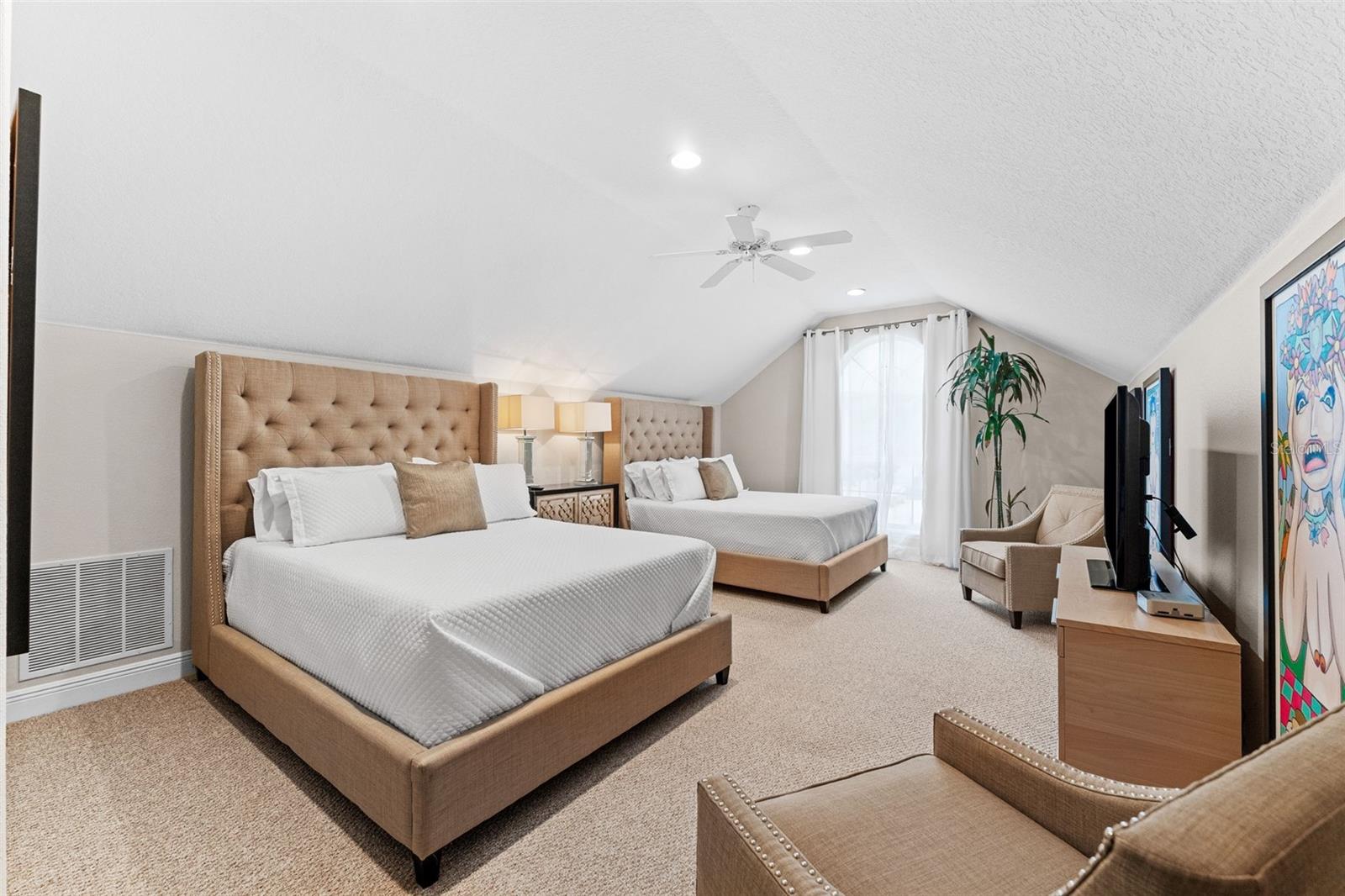 Image 35 of 56 For 1622 Conway Isle Circle