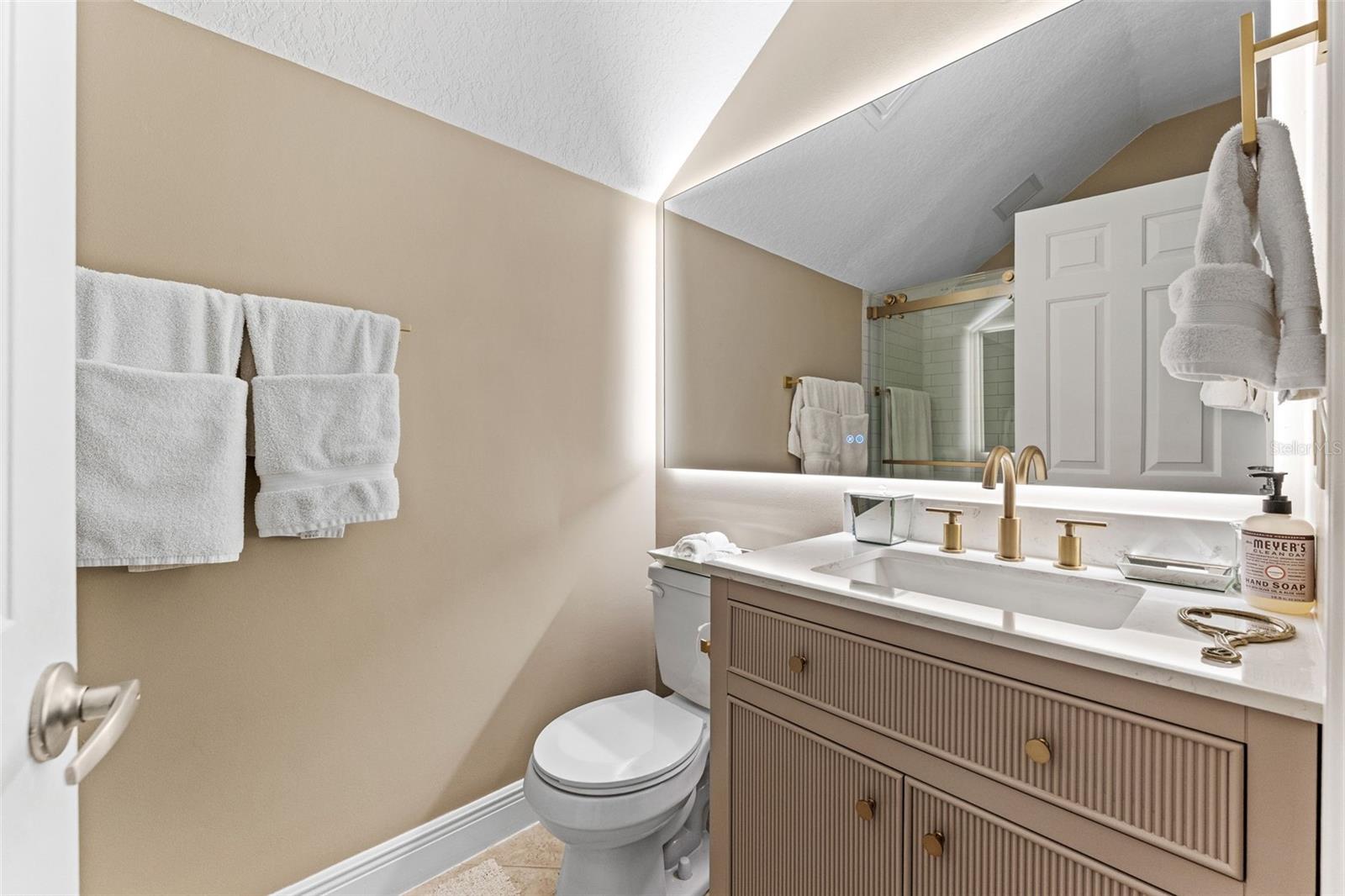 Image 37 of 56 For 1622 Conway Isle Circle