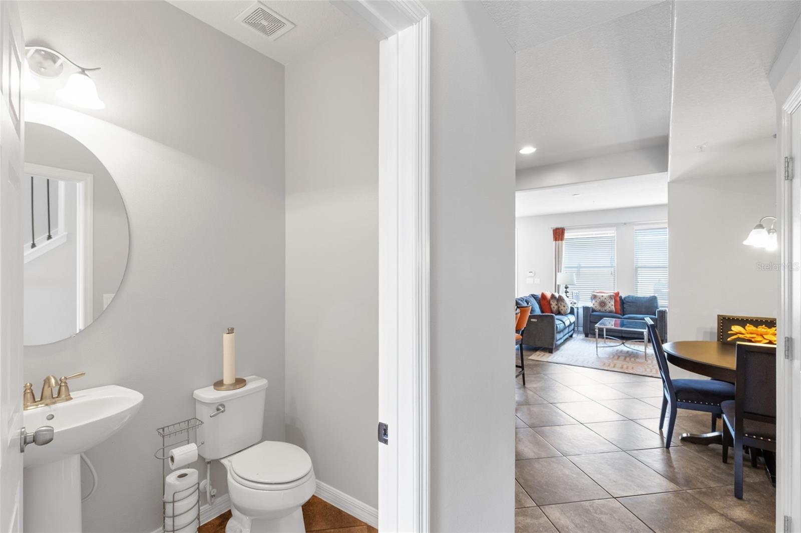 Image 11 of 48 For 8073 Cadman Street