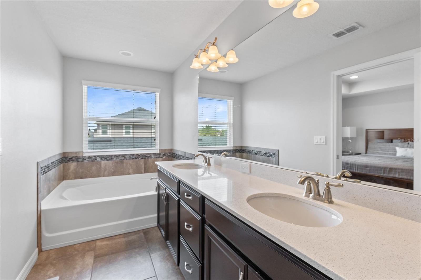 Image 18 of 48 For 8073 Cadman Street