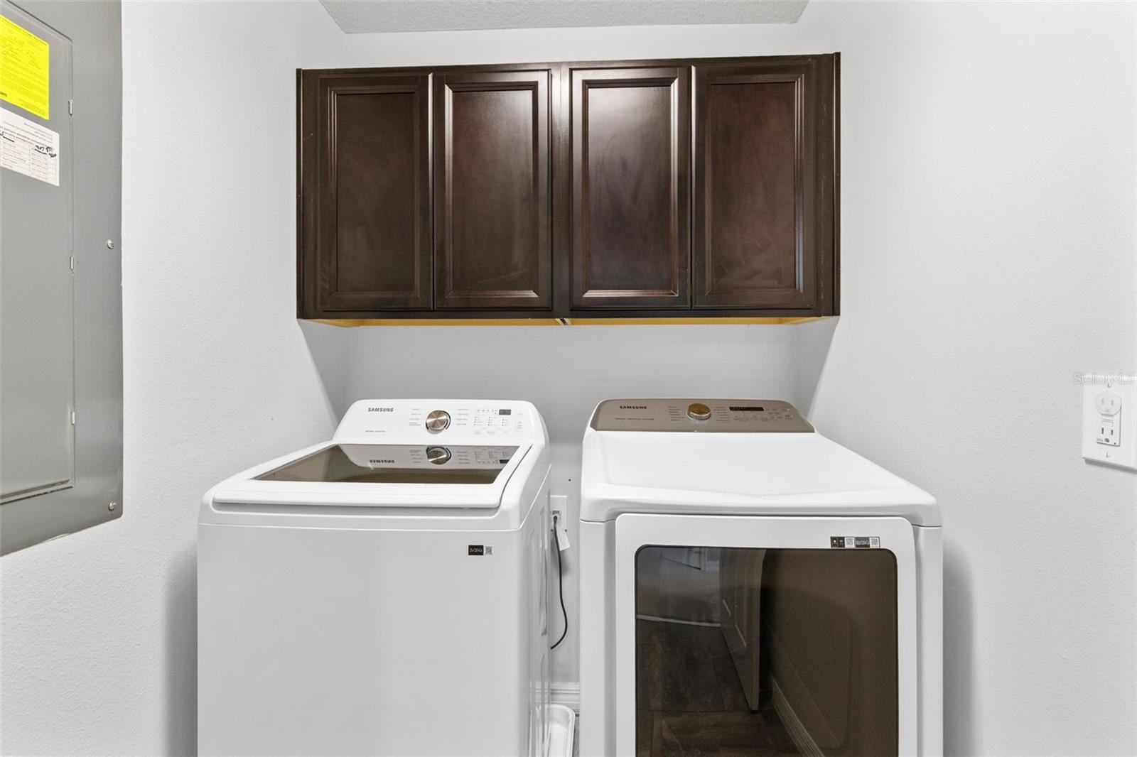 Image 24 of 48 For 8073 Cadman Street