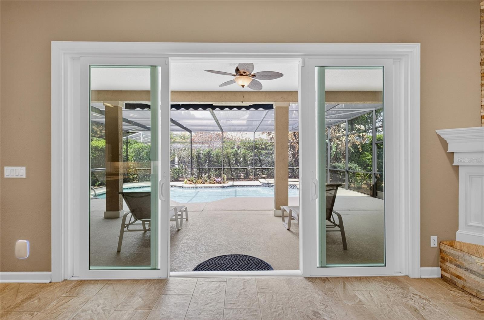 Listing photo id 17 for 8738 Beckingham Place