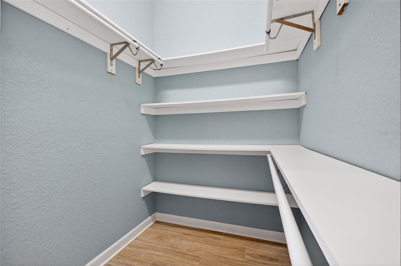 Listing photo id 26 for 8738 Beckingham Place
