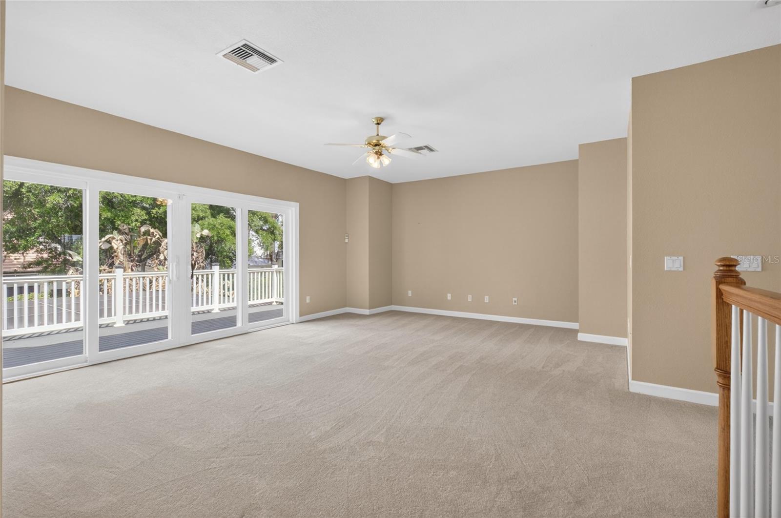 Listing photo id 33 for 8738 Beckingham Place