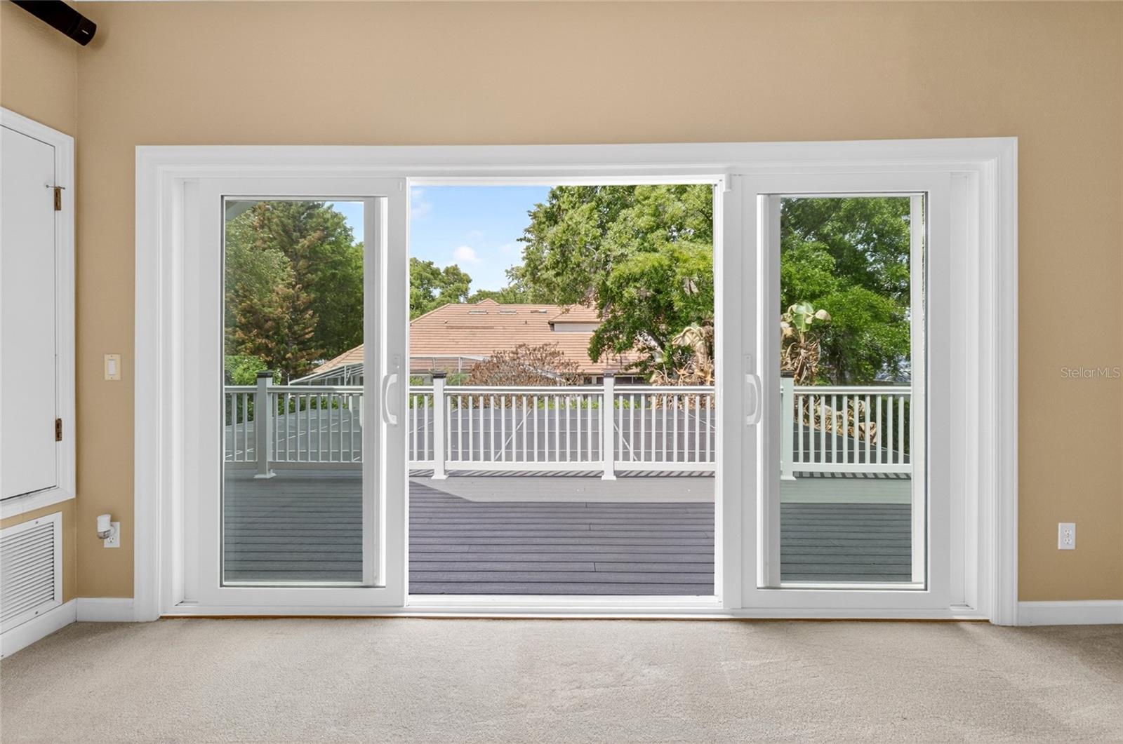 Listing photo id 34 for 8738 Beckingham Place
