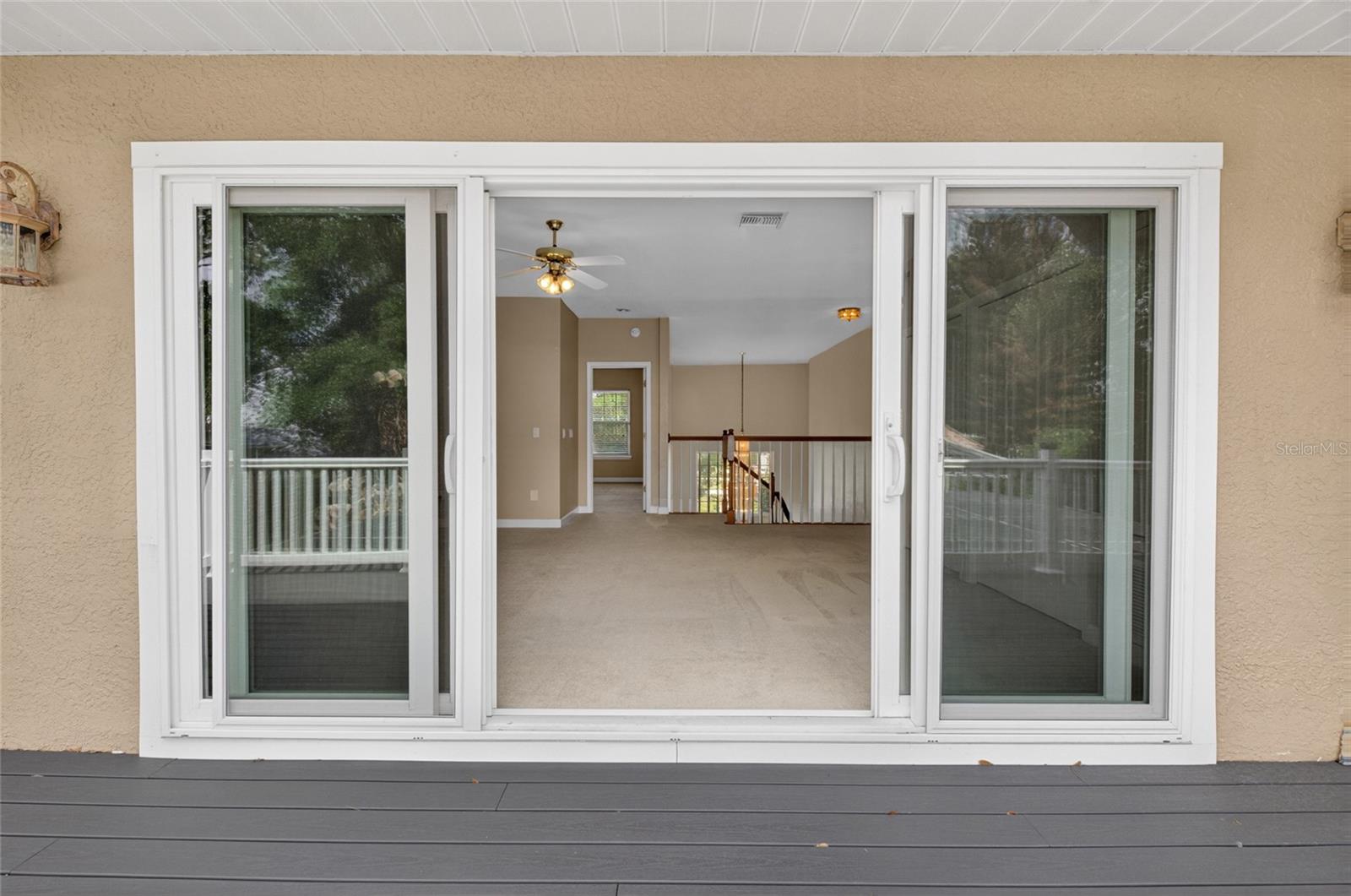 Listing photo id 35 for 8738 Beckingham Place