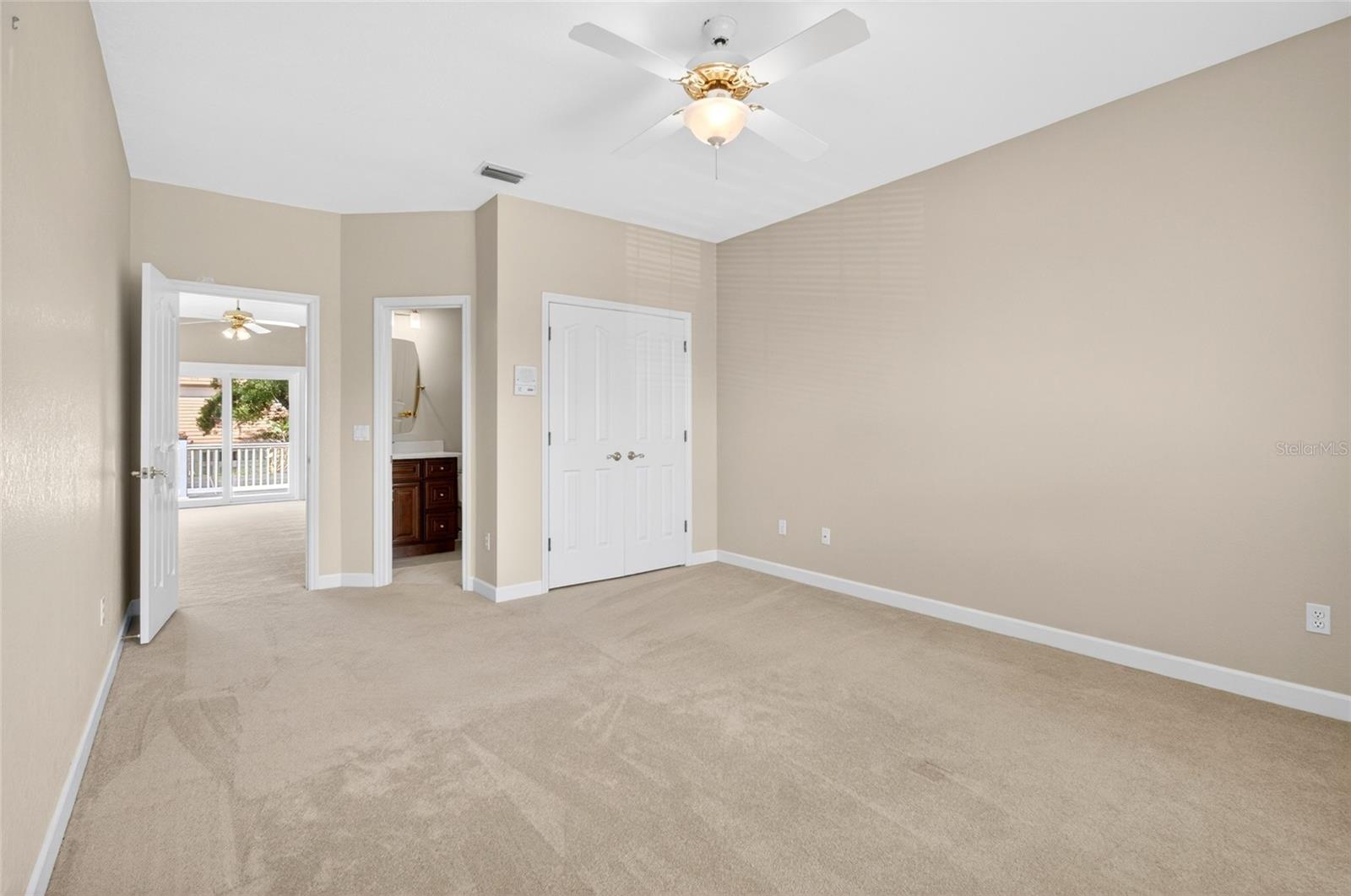 Listing photo id 39 for 8738 Beckingham Place