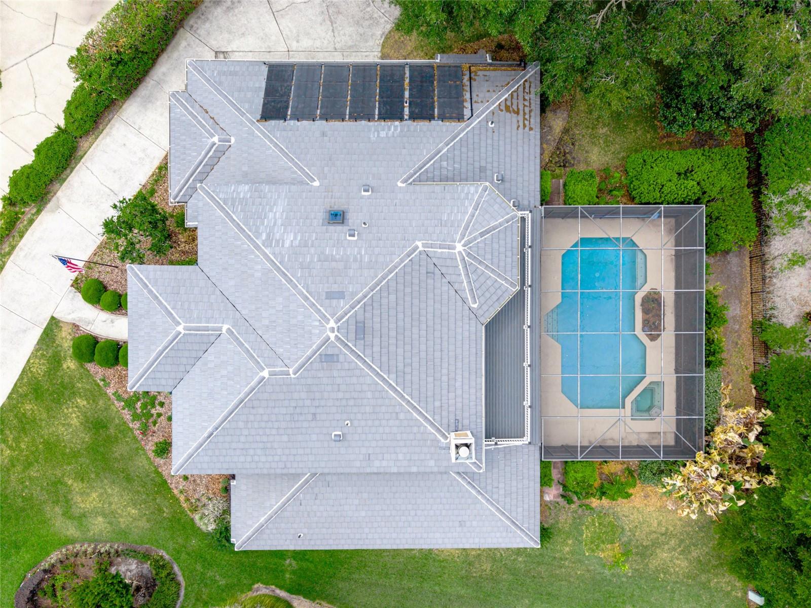 Listing photo id 56 for 8738 Beckingham Place