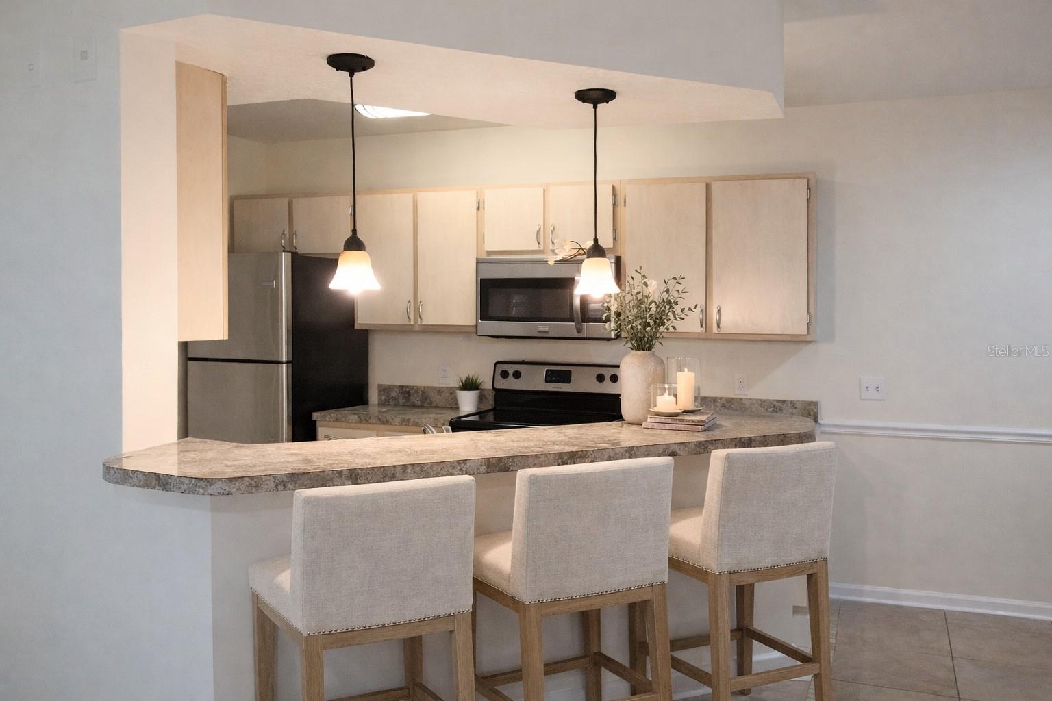 Image 7 of 10 For 713 Crest Pines Drive 216