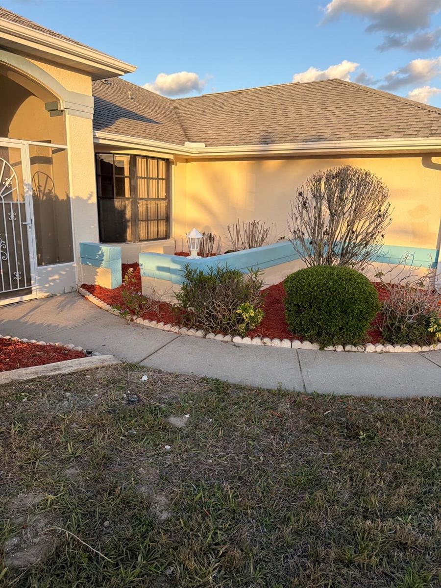 Image 2 of 30 For 121 April Court Se