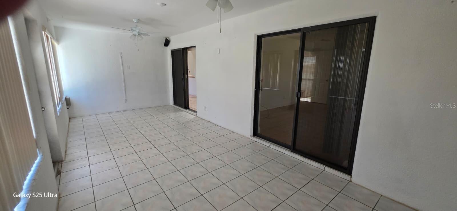 Image 29 of 30 For 121 April Court Se