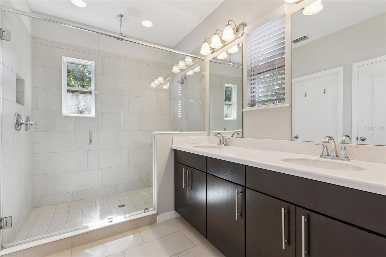 Image 25 of 44 For 14005 Aldford Drive