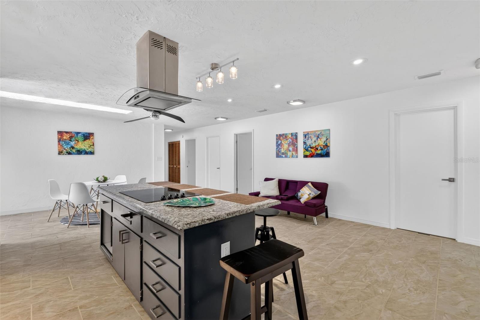 Image 26 of 59 For 310 35th Street