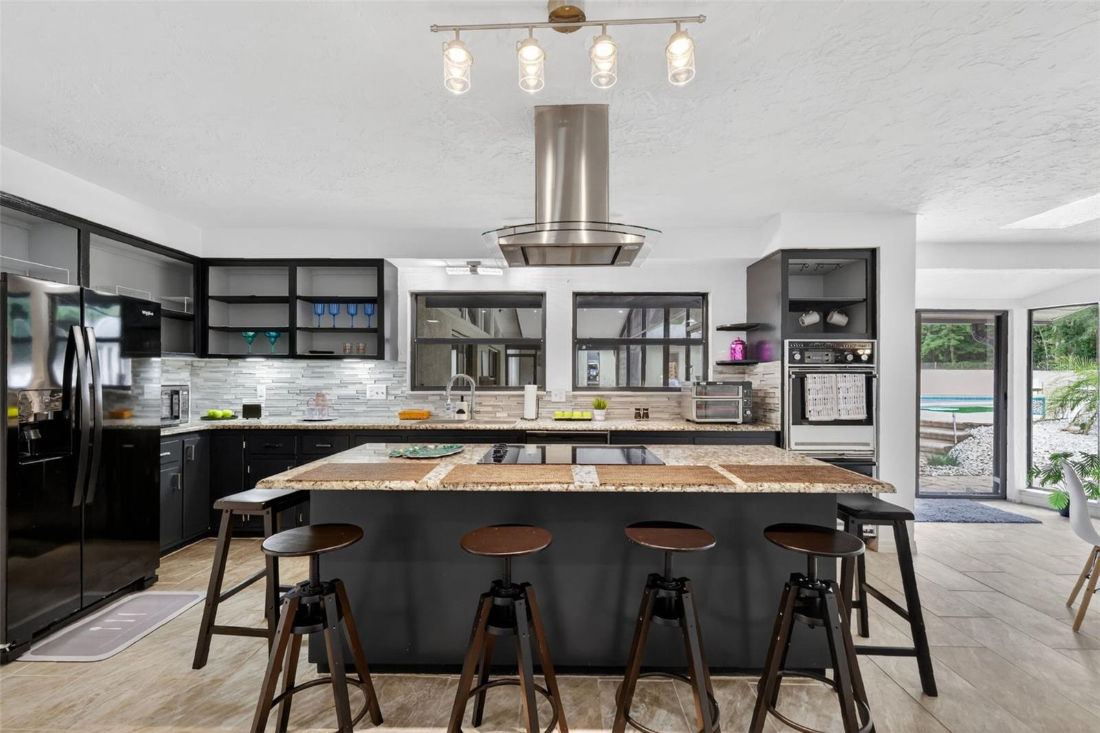 Image 31 of 59 For 310 35th Street