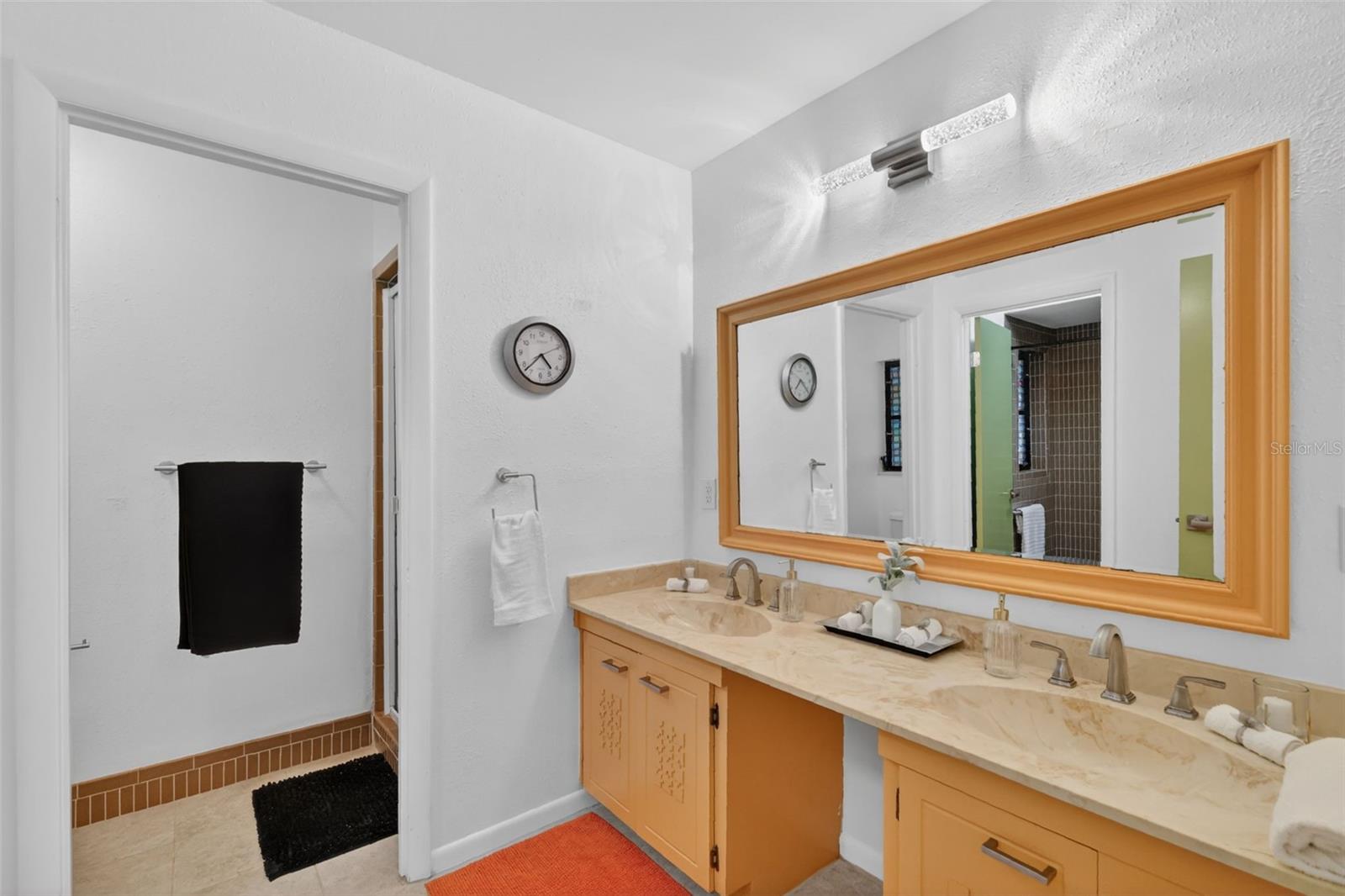 Image 35 of 59 For 310 35th Street