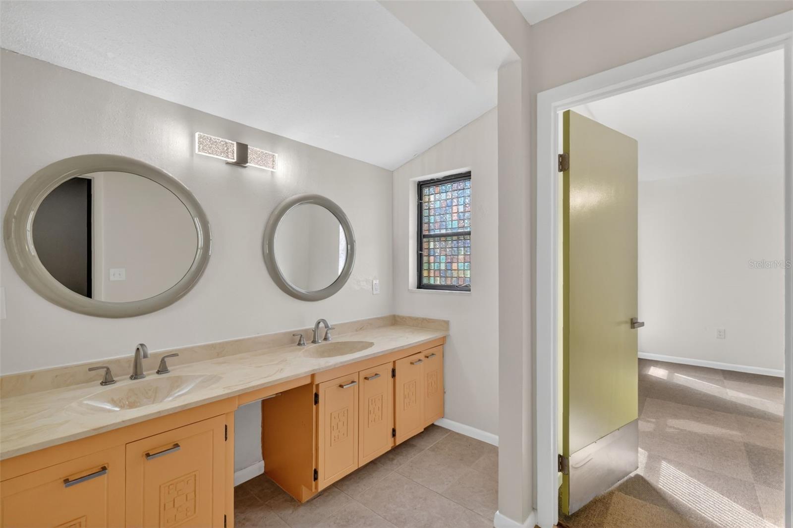 Image 42 of 59 For 310 35th Street