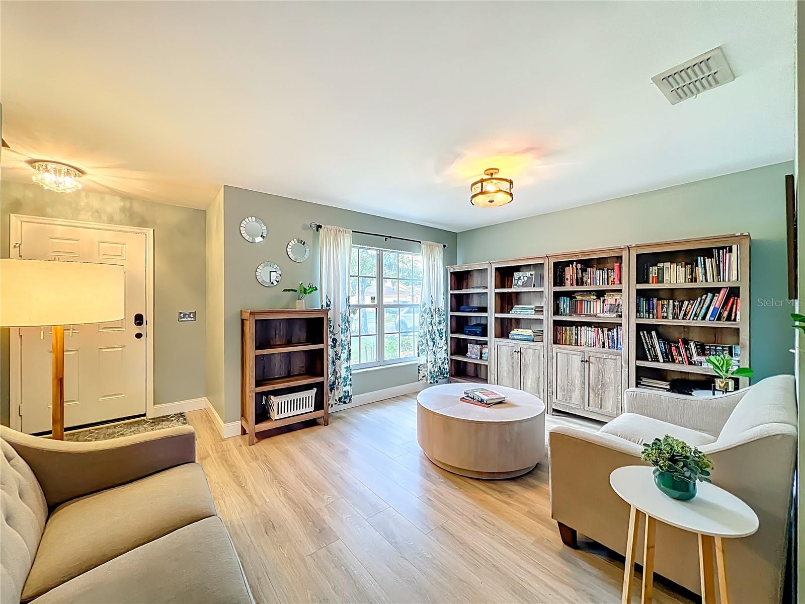 Image 12 of 78 For 951 Crystal Bay Lane