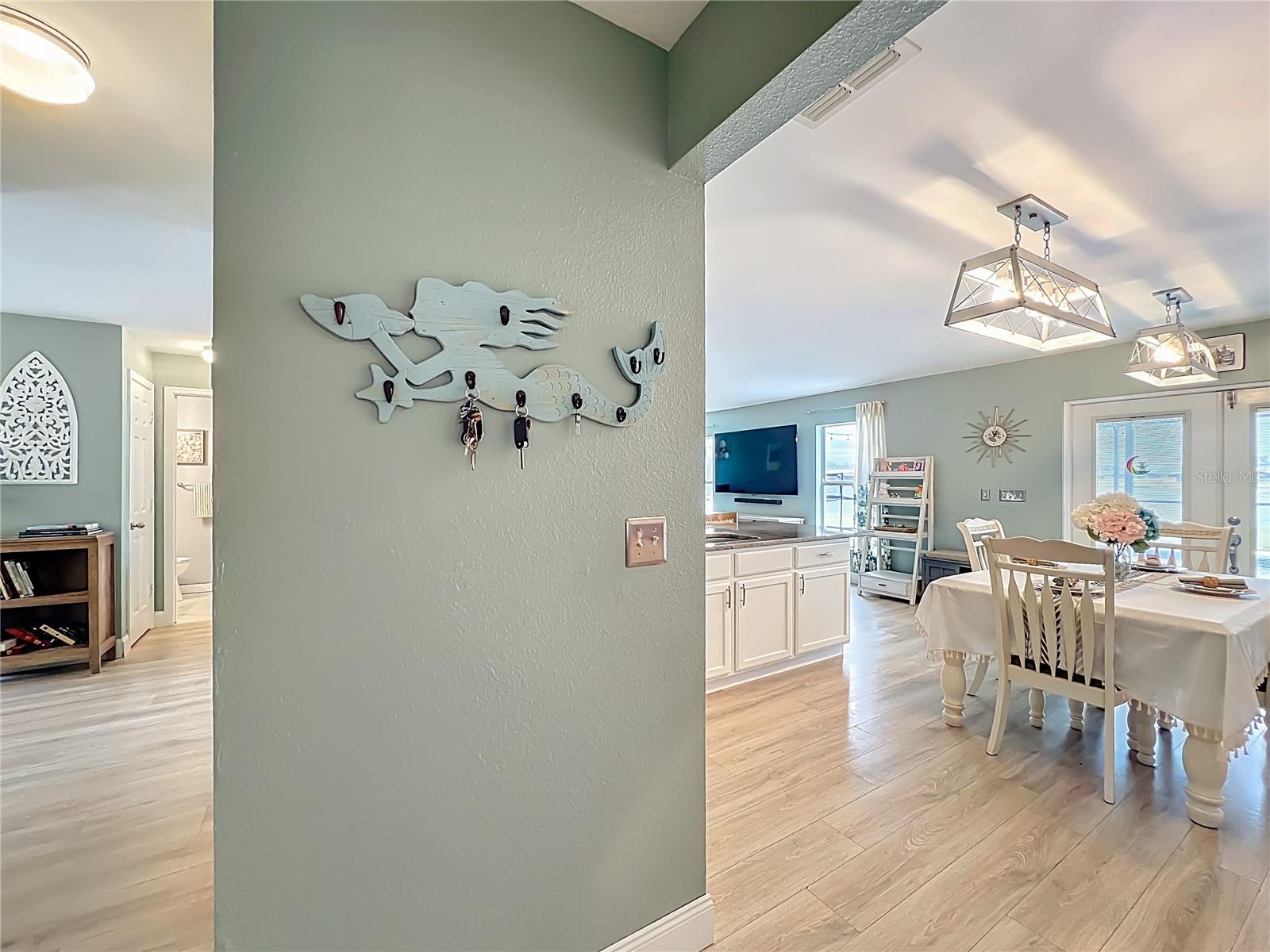 Image 29 of 78 For 951 Crystal Bay Lane