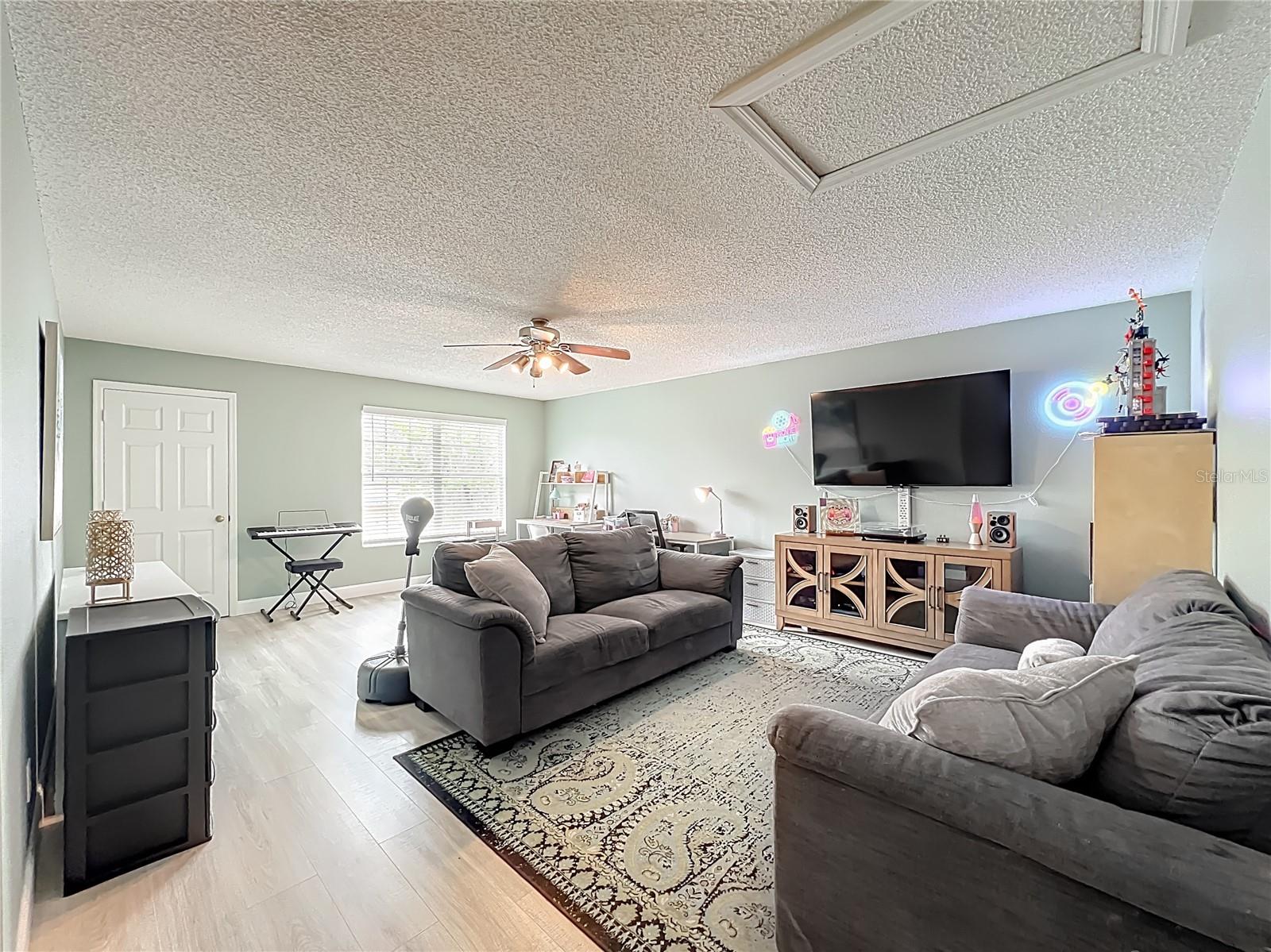 Image 41 of 78 For 951 Crystal Bay Lane