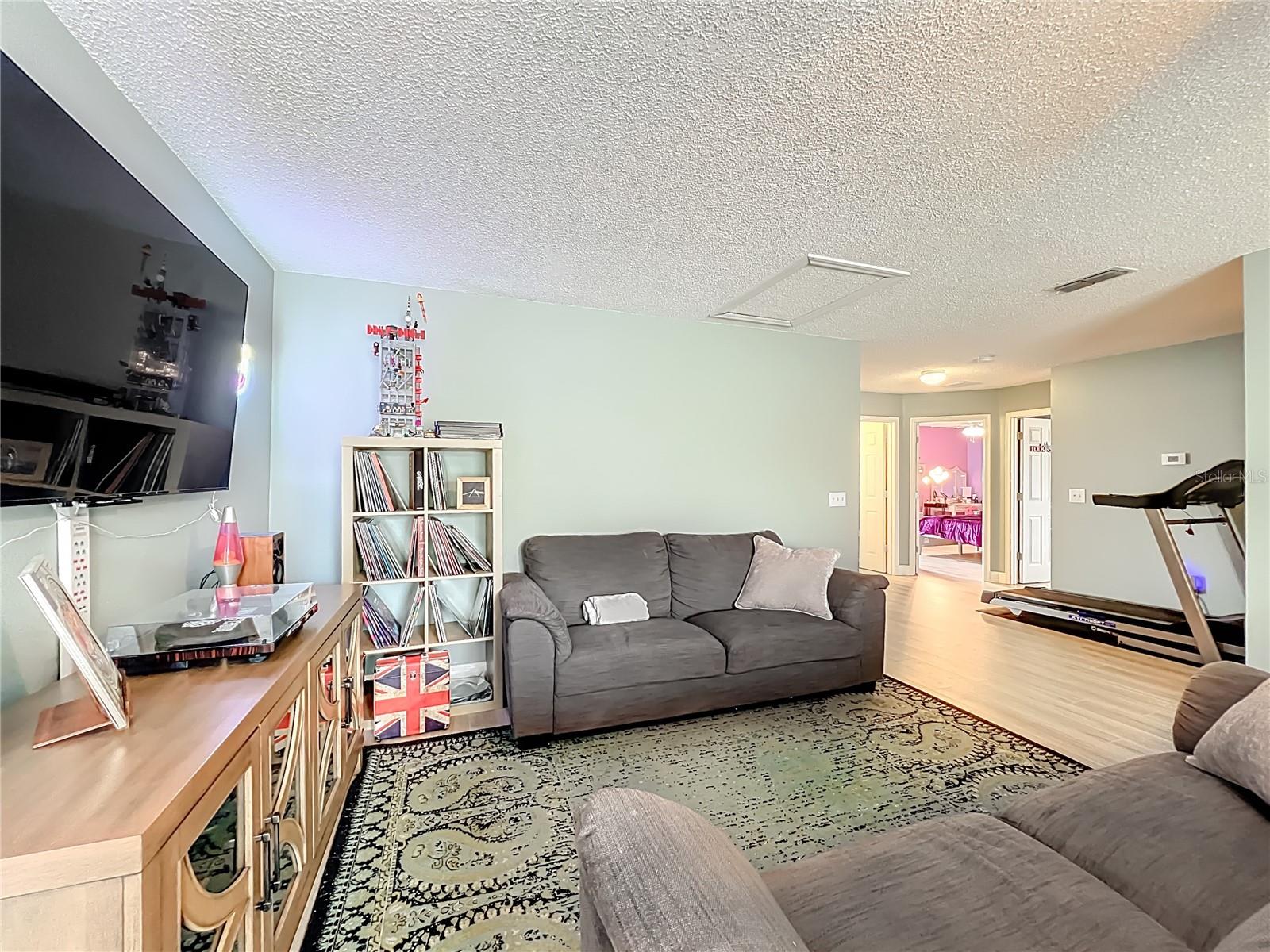 Image 42 of 78 For 951 Crystal Bay Lane