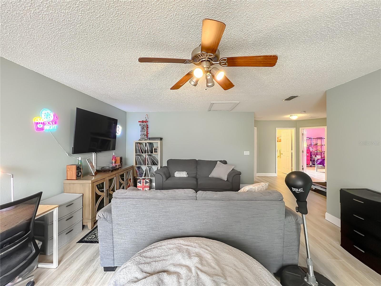 Image 43 of 78 For 951 Crystal Bay Lane