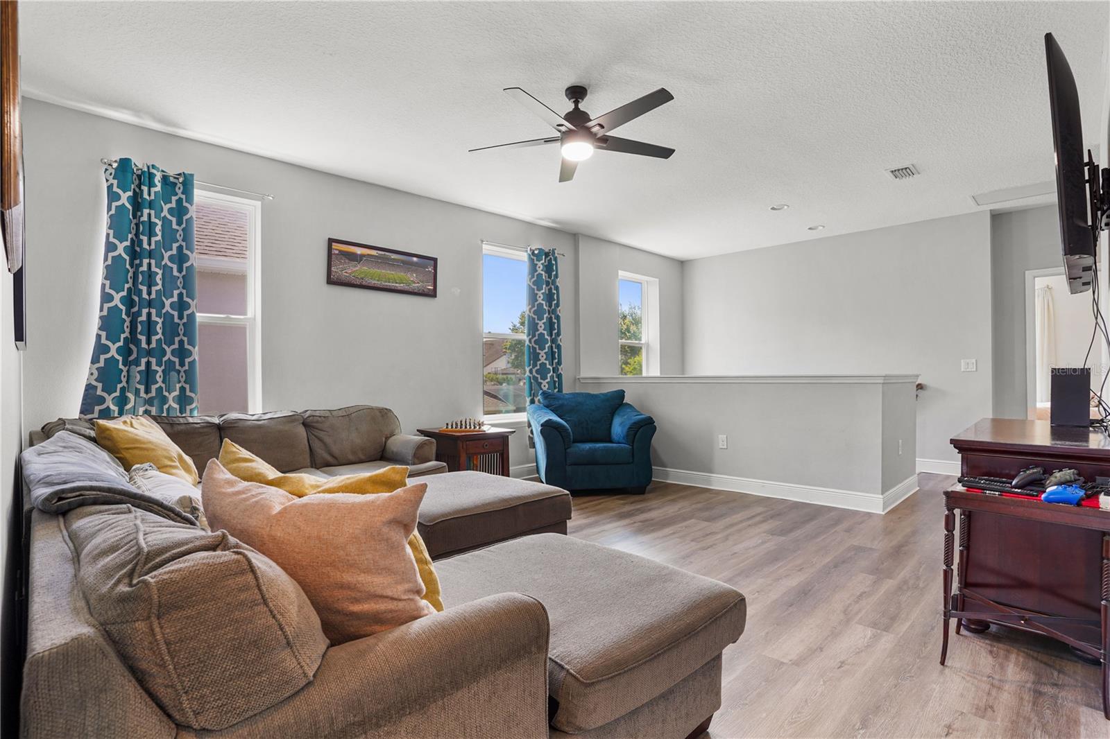 Listing photo id 26 for 15734 Sweet Lemon Way