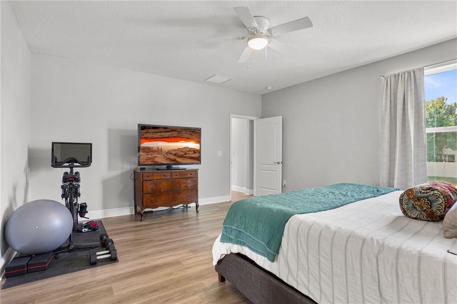 Listing photo id 29 for 15734 Sweet Lemon Way