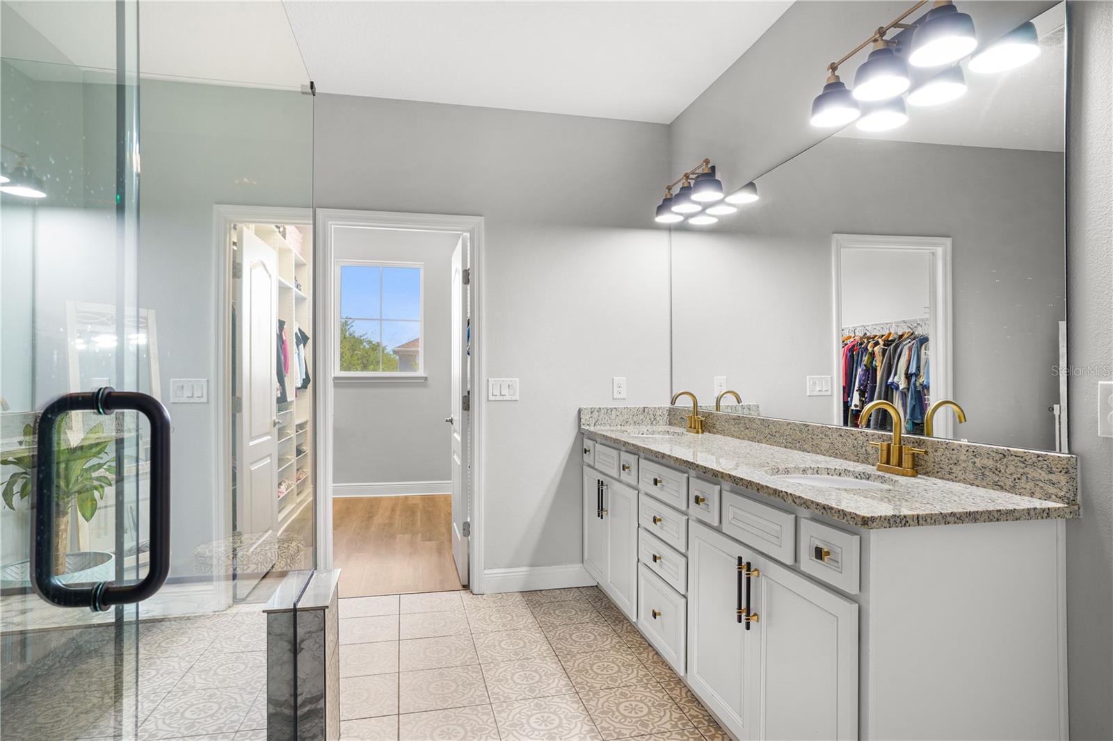 Listing photo id 31 for 15734 Sweet Lemon Way