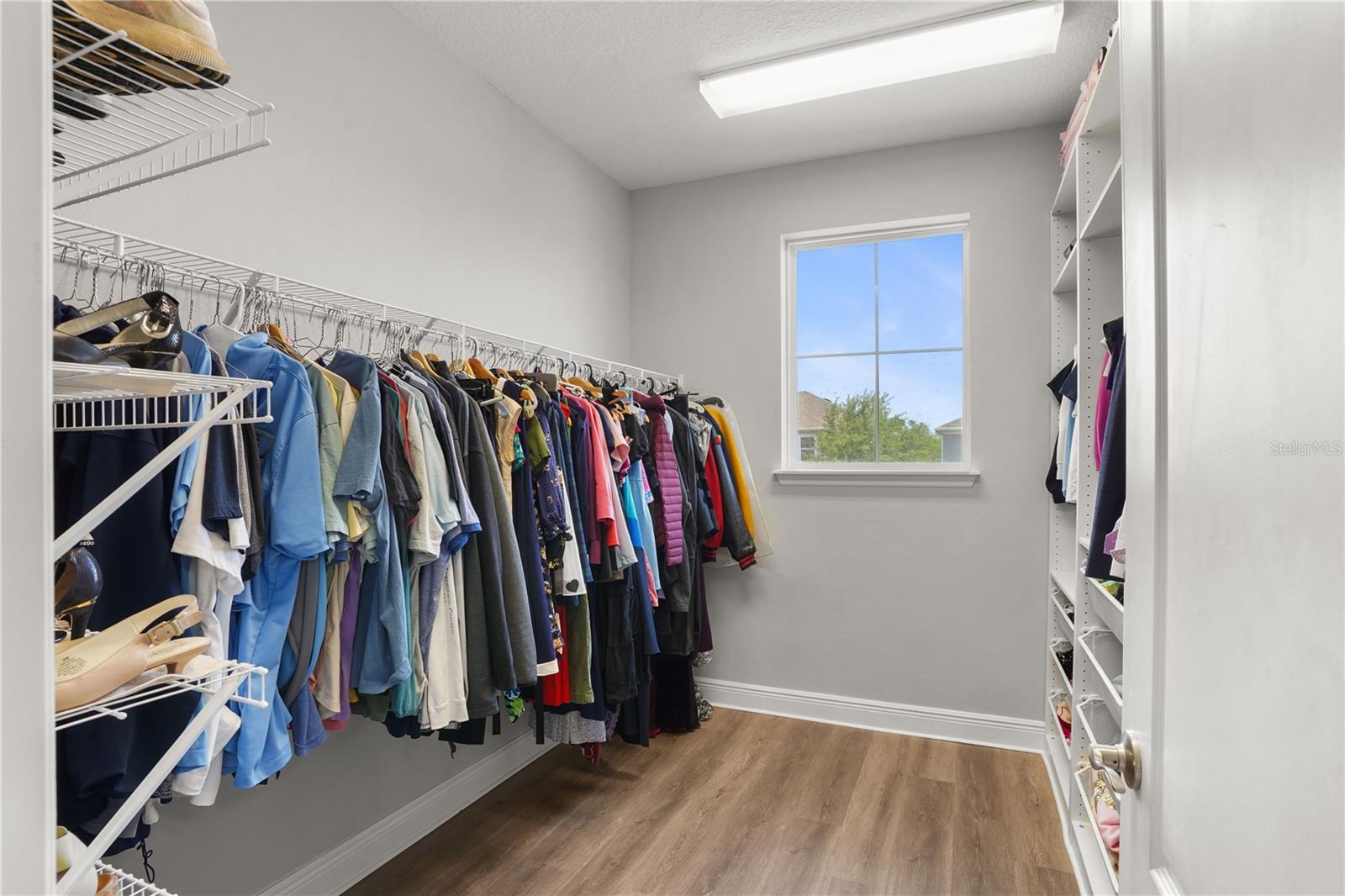 Listing photo id 34 for 15734 Sweet Lemon Way