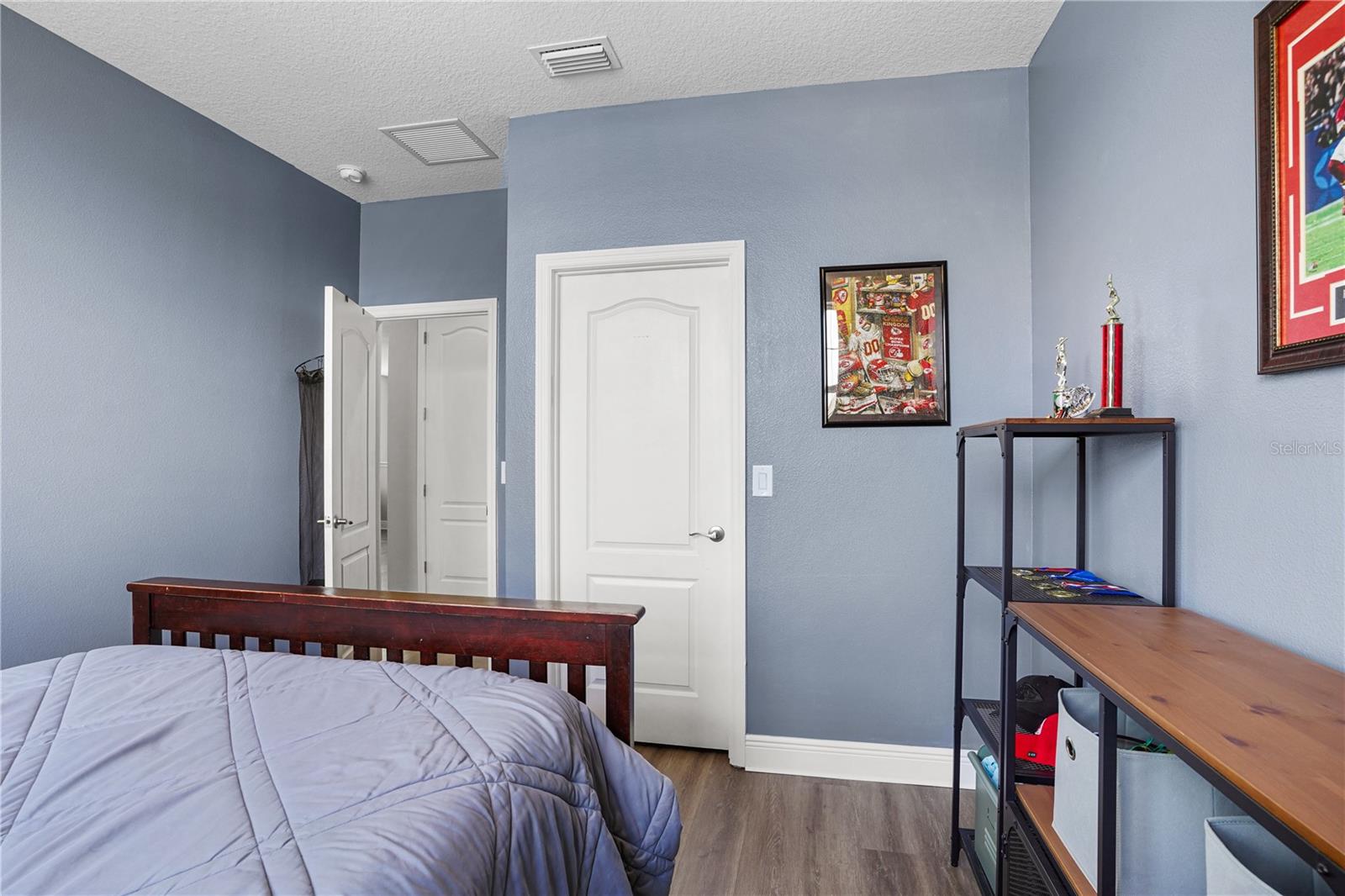 Listing photo id 39 for 15734 Sweet Lemon Way